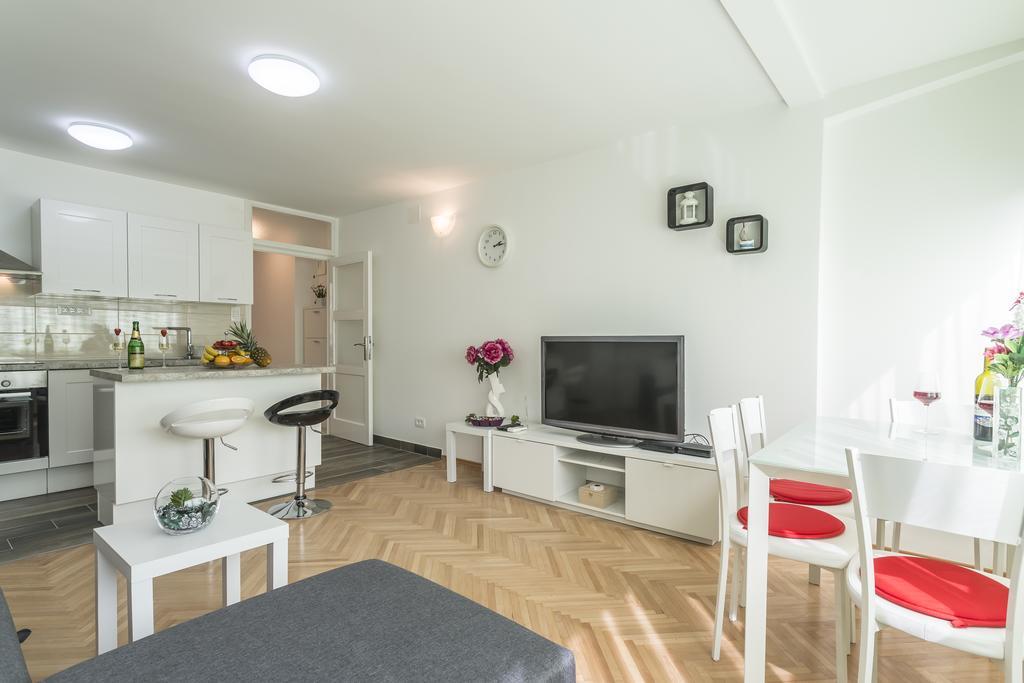 Apartment Petro Oldtown Сплит Экстерьер фото
